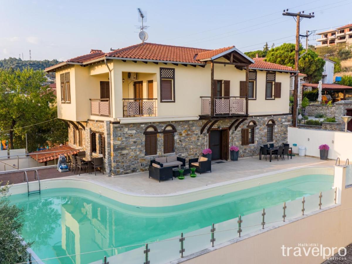 Villa Artemis By Rentalspro - Nikiti Halkidiki エクステリア 写真