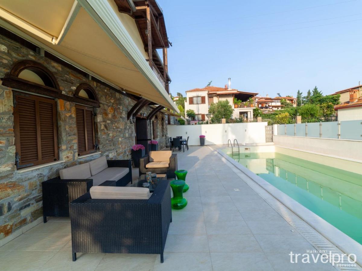 Villa Artemis By Rentalspro - Nikiti Halkidiki エクステリア 写真