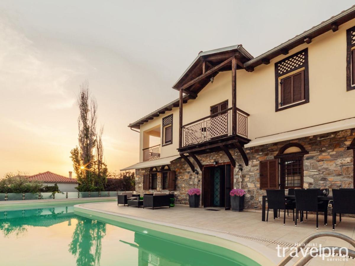 Villa Artemis By Rentalspro - Nikiti Halkidiki エクステリア 写真